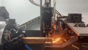 Волоконно-лазерная режущая головка GS03C с автофокусировкой для резки труб
