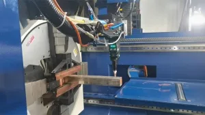 Лазерная азотная режущая головка LCF15A1 мощностью 3,6 кВт для резки нержавеющей стали толщиной 4 мм (5 м/мин)
